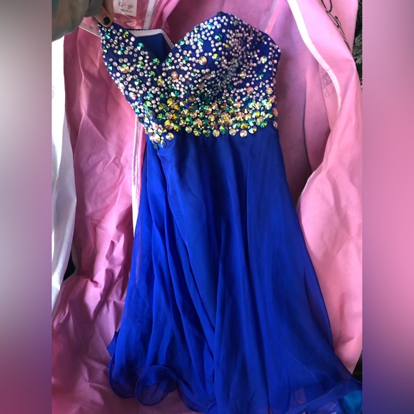 Short Royal Blue Jeweled Prom/Homecoming/Formal Dress Size 0 - Picture 2 of 6